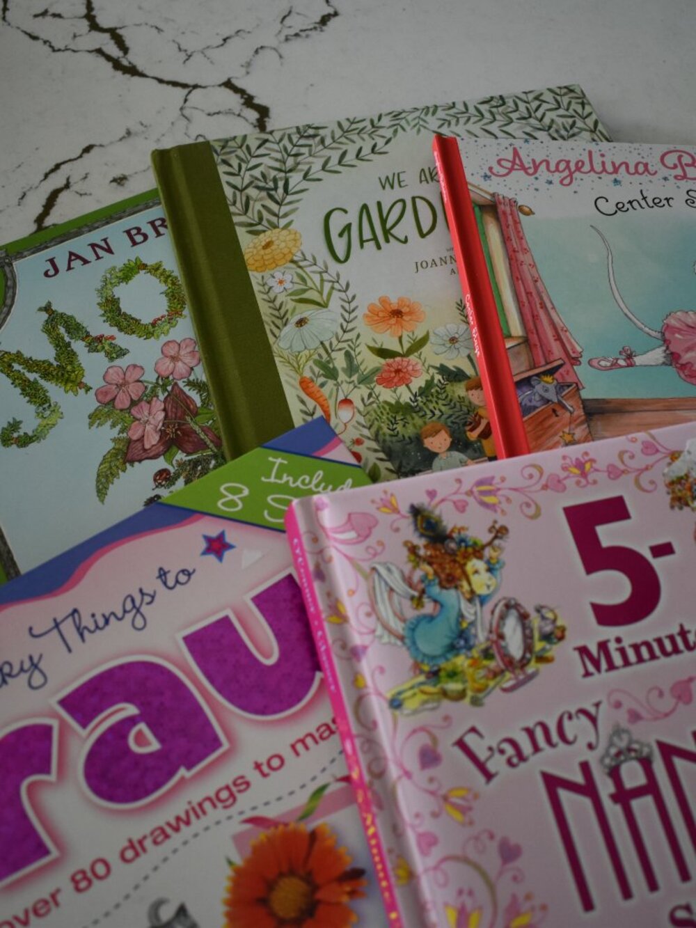 9 Girls Children's Book Lot Fancy Nancy Angelina Ballerina Unicorn Activity Book - Picture 2 of 4